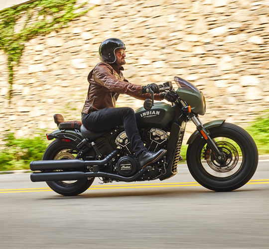 Indian SCOUT BOBBER Silver Quartz Smoke